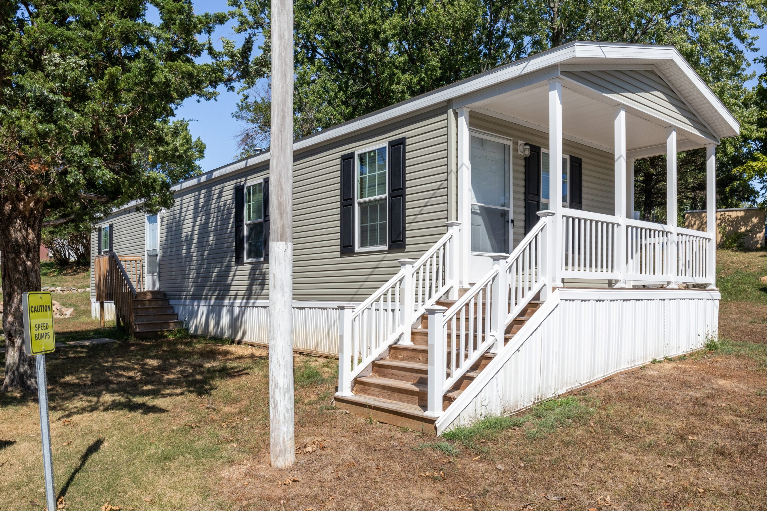 Advantage 1680 265 Exterior 2